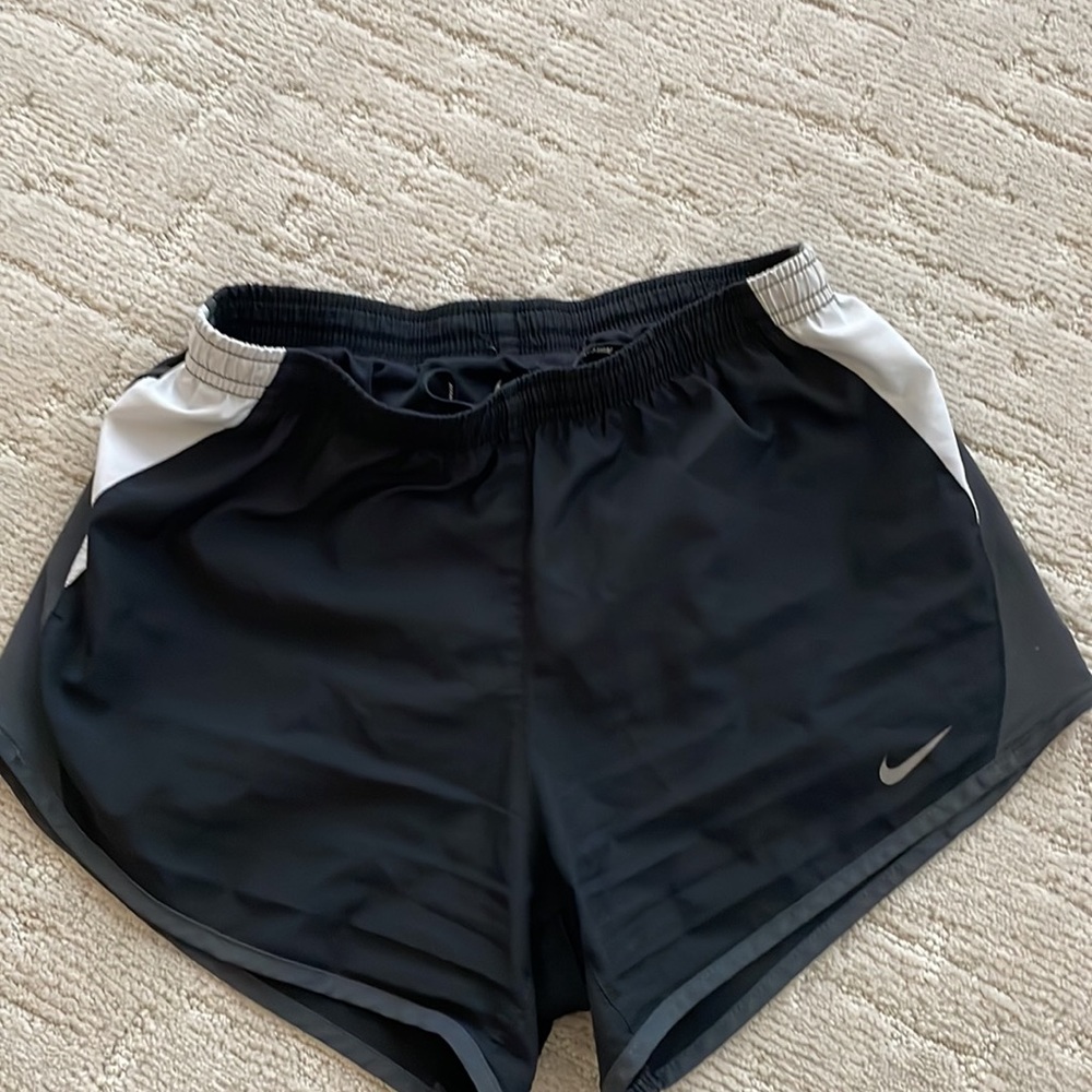 Nike womens black with dri fit xs athletic shorts